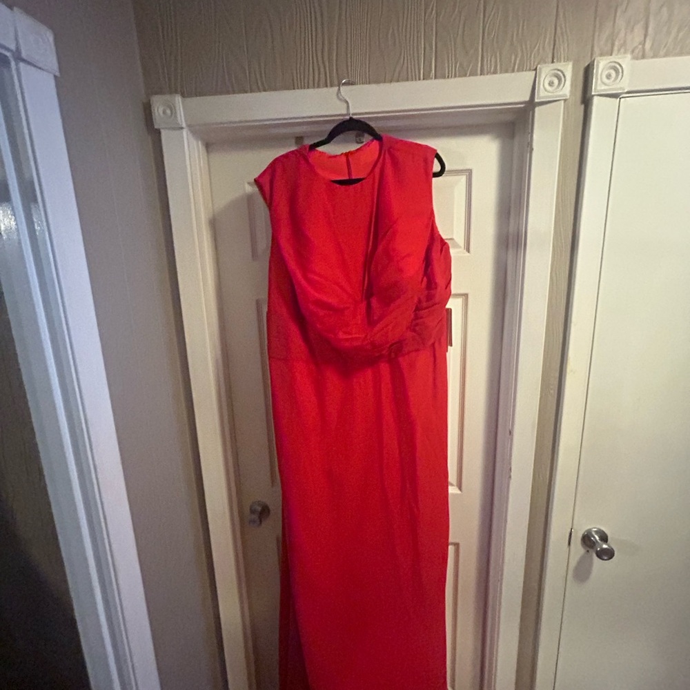 Dress - Picture 2 of 2